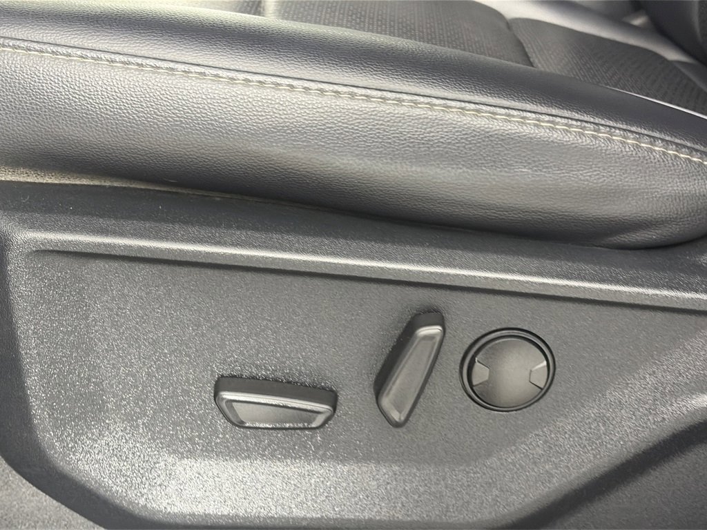 Certified 2025 Ford F150 Lariat w/ FX4 Off-Road Package image 27