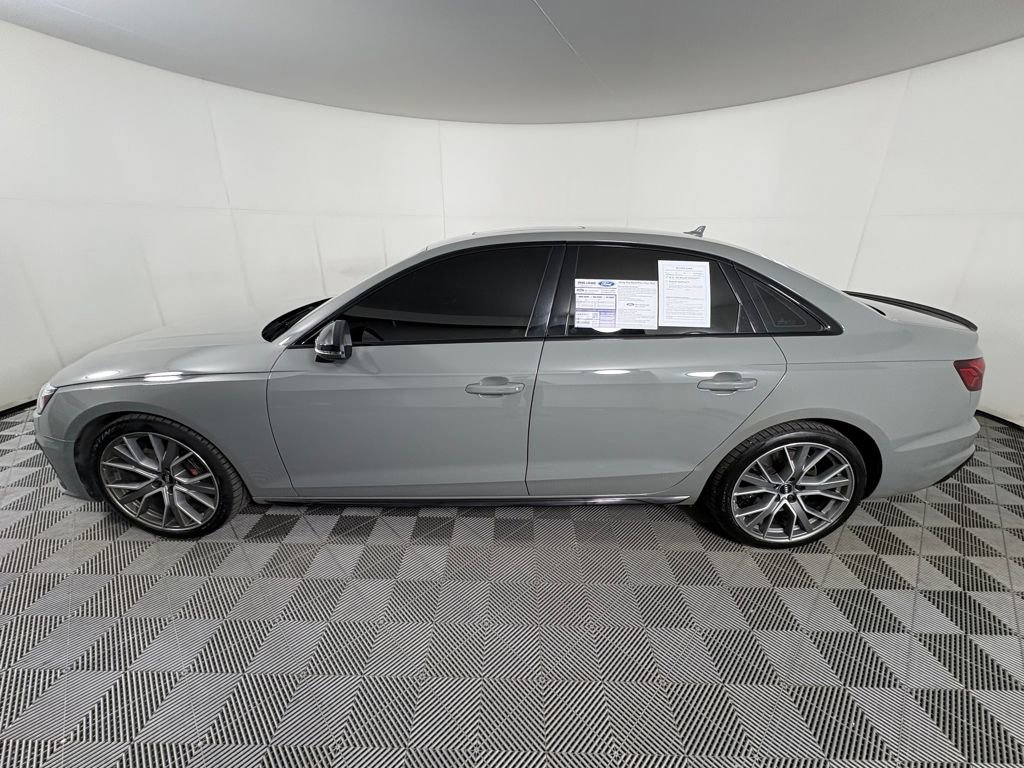 Used 2020 Audi S4 Premium Plus w/ Premium Plus Package image 4