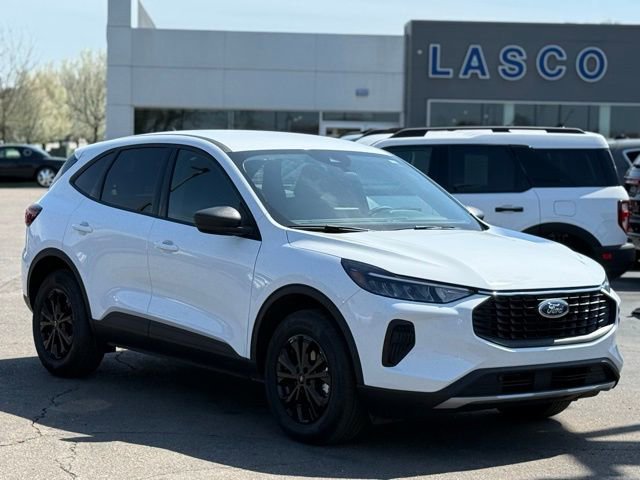 Certified 2025 Ford Escape Active w/ Cold Weather Package AWD/4WD image 29