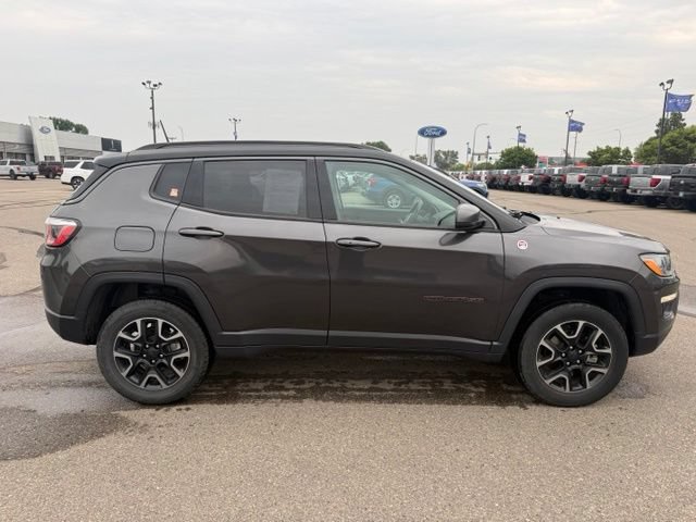 Used 2019 Jeep Compass Trailhawk AWD/4WD image 11