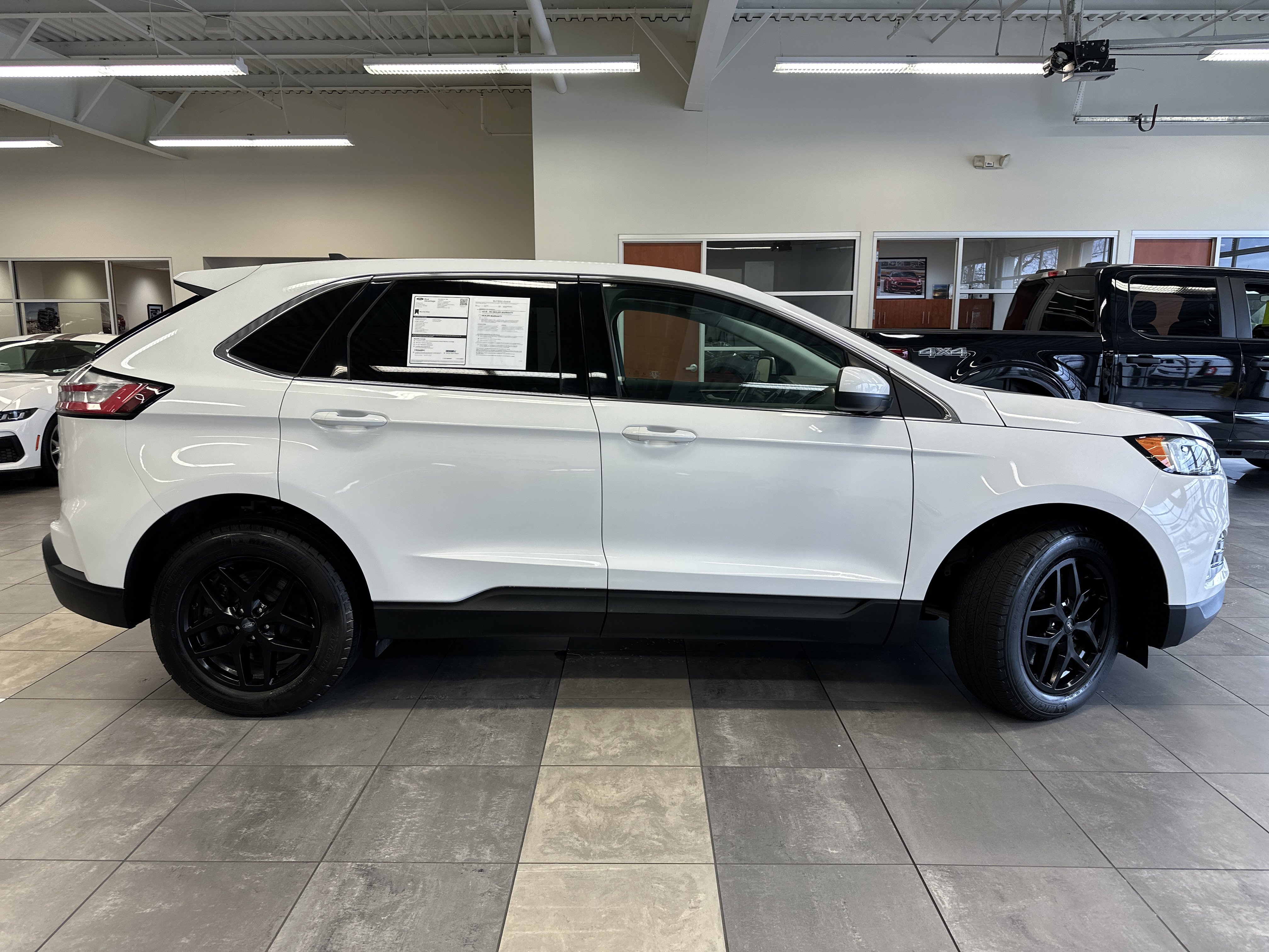 Certified 2023 Ford Edge SEL w/ Convenience Package image 12