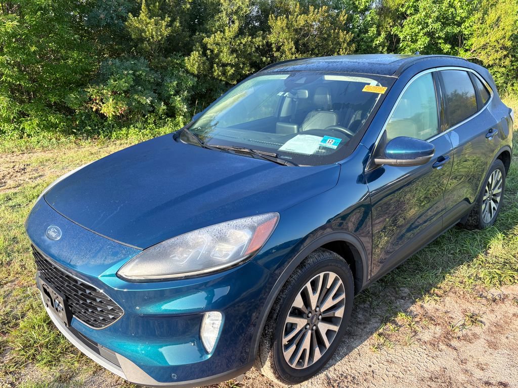 Certified 2020 Ford Escape Titanium AWD/4WD image 14