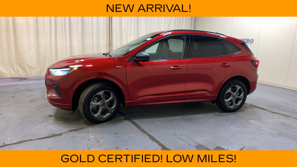 Certified 2024 Ford Escape ST-Line w/ Tech Pack #1 AWD/4WD image 6