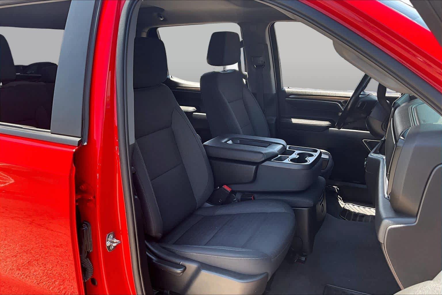 Used 2022 Chevrolet Silverado 1500 LT RWD image 7