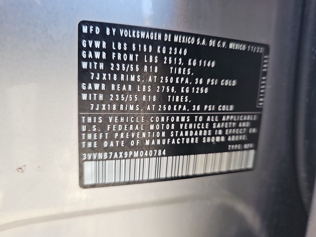 Used 2023 Volkswagen Tiguan SE FWD image 34