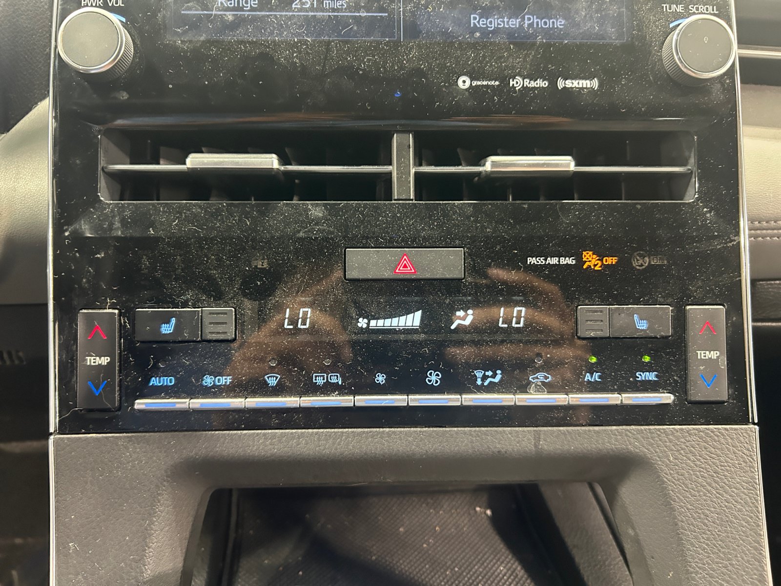 Used 2019 Toyota Avalon XLE FWD image 14