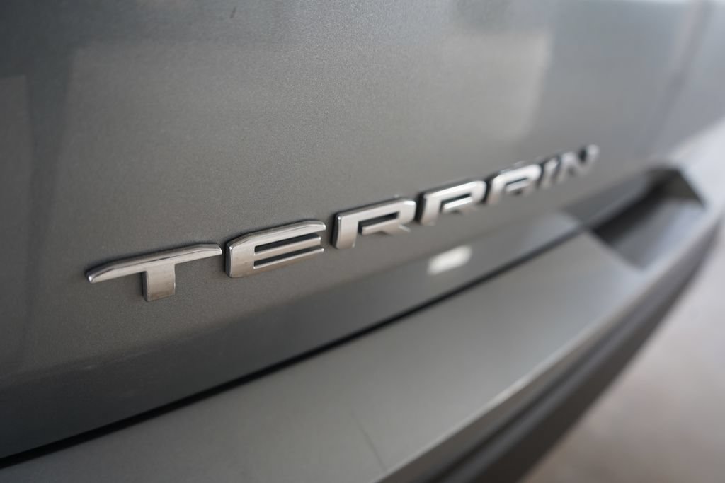 Used 2024 GMC Terrain SLE AWD/4WD image 6
