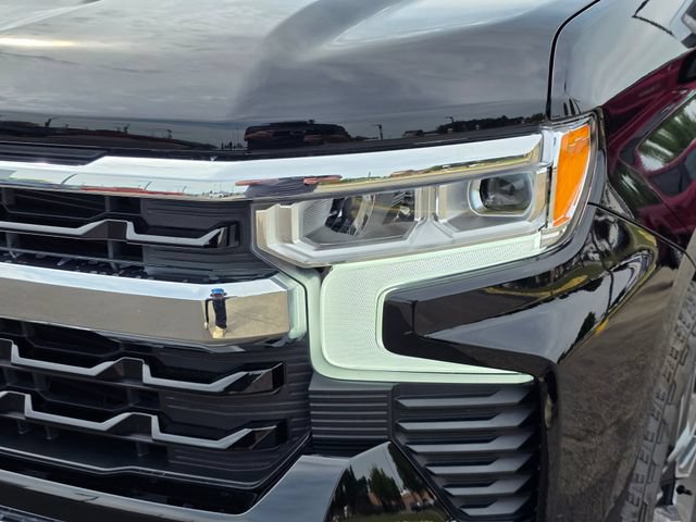 Used 2024 Chevrolet Silverado 1500 LT AWD/4WD image 3