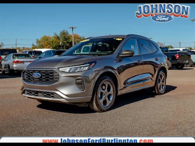Certified 2024 Ford Escape ST-Line w/ Tech Pack #1 AWD/4WD image 9