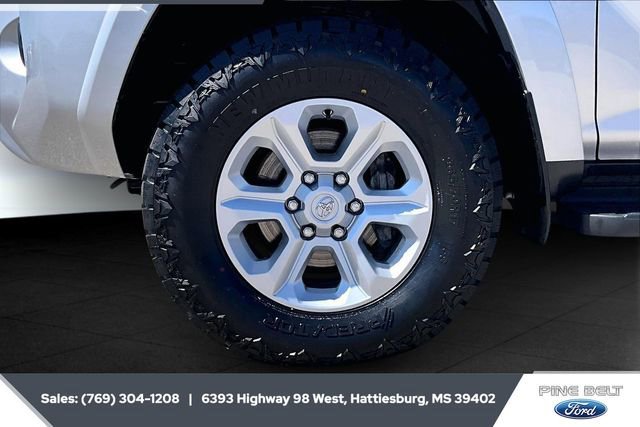 Used 2024 Toyota 4Runner SR5 Premium image 9