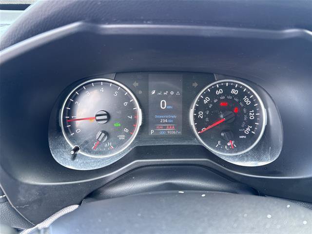 Used 2020 Toyota RAV4 XLE FWD image 11