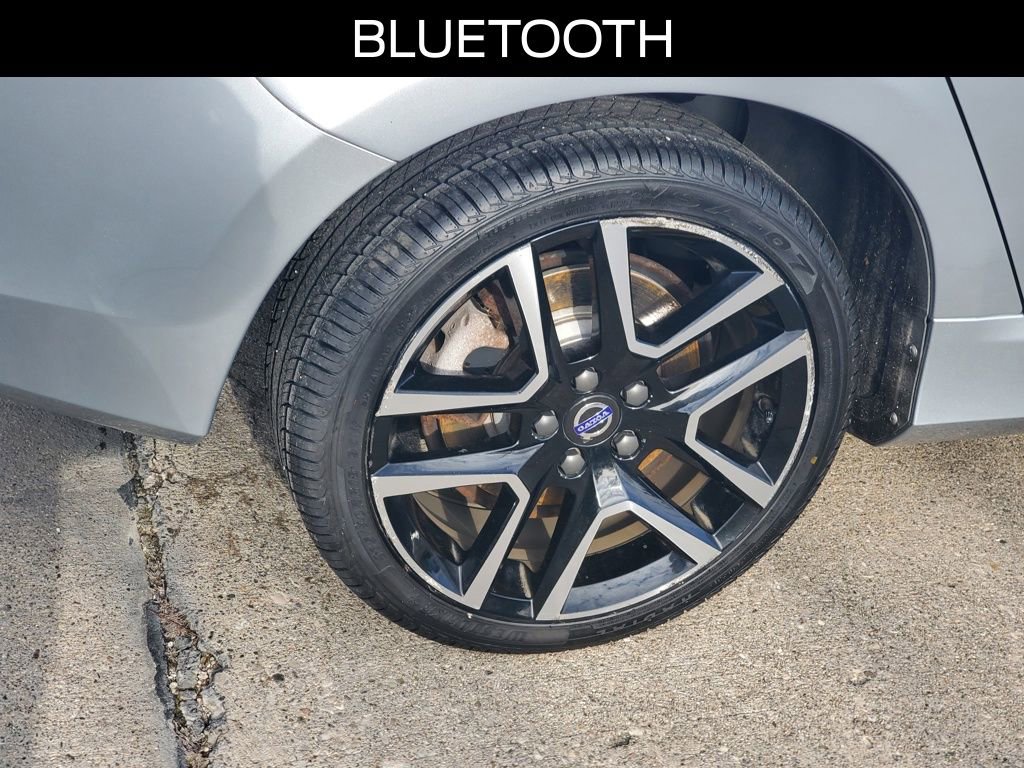 Used 2017 Volvo S60 T5 Dynamic image 5
