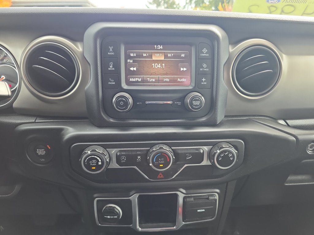 Used 2020 Jeep Wrangler Sport AWD/4WD image 24
