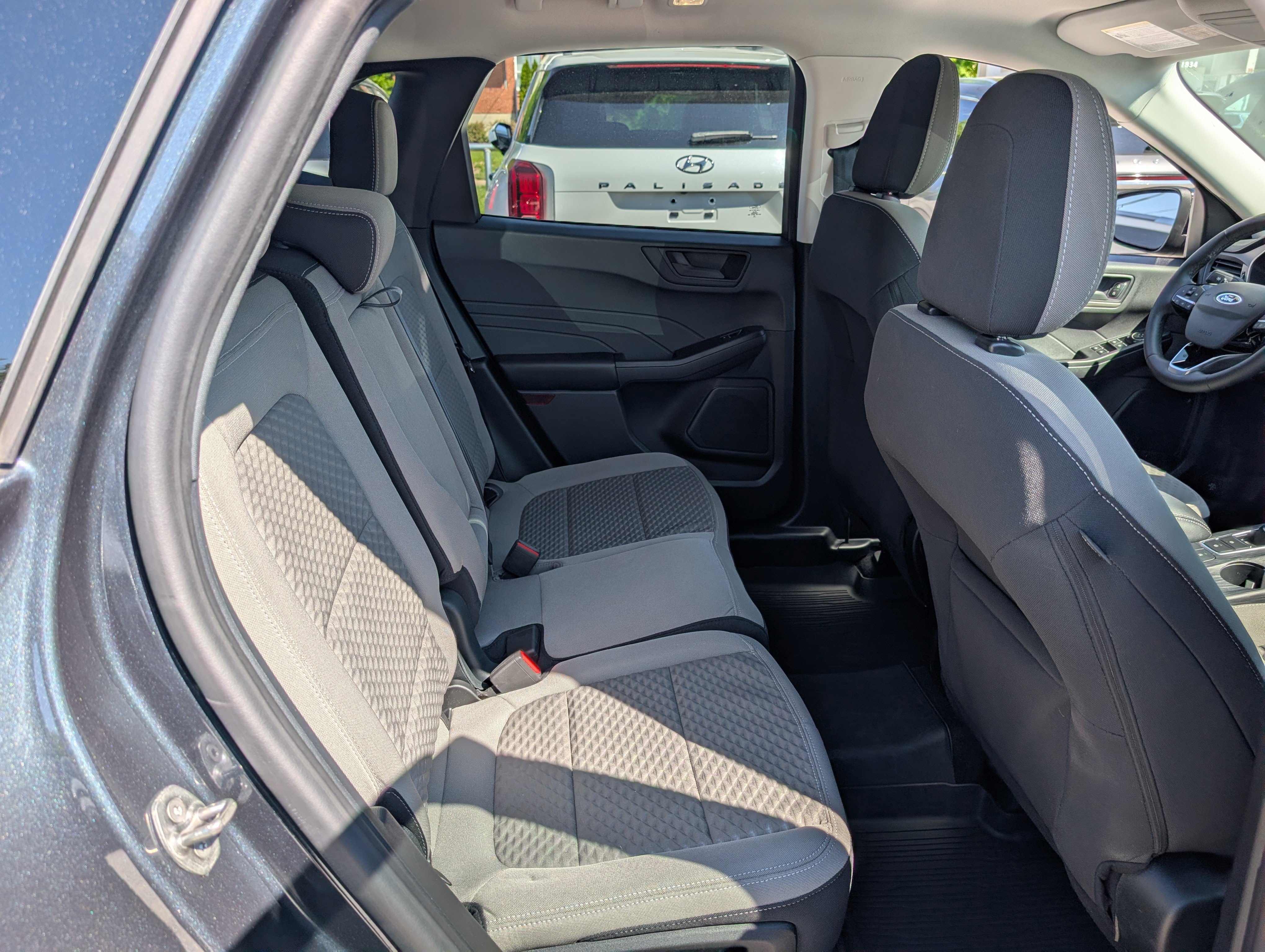 Certified 2022 Ford Escape SE w/ SE Sport Appearance Package FWD image 13