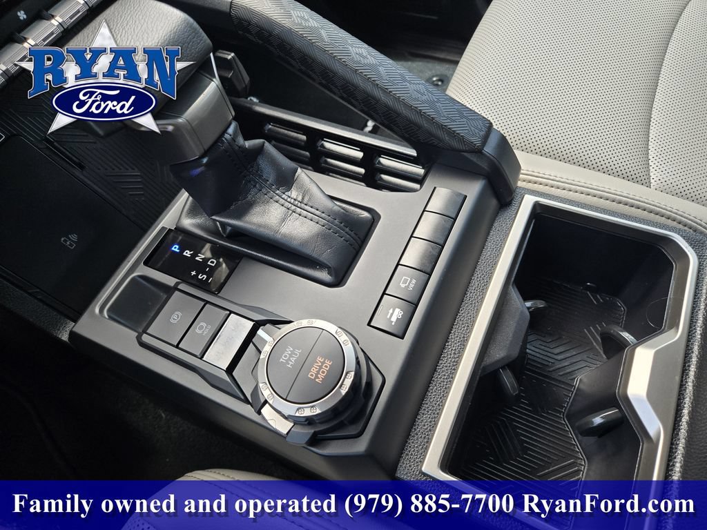 Used 2024 Toyota Tacoma Limited AWD/4WD image 15