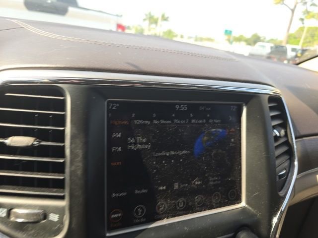Used 2018 Jeep Grand Cherokee Overland RWD image 9