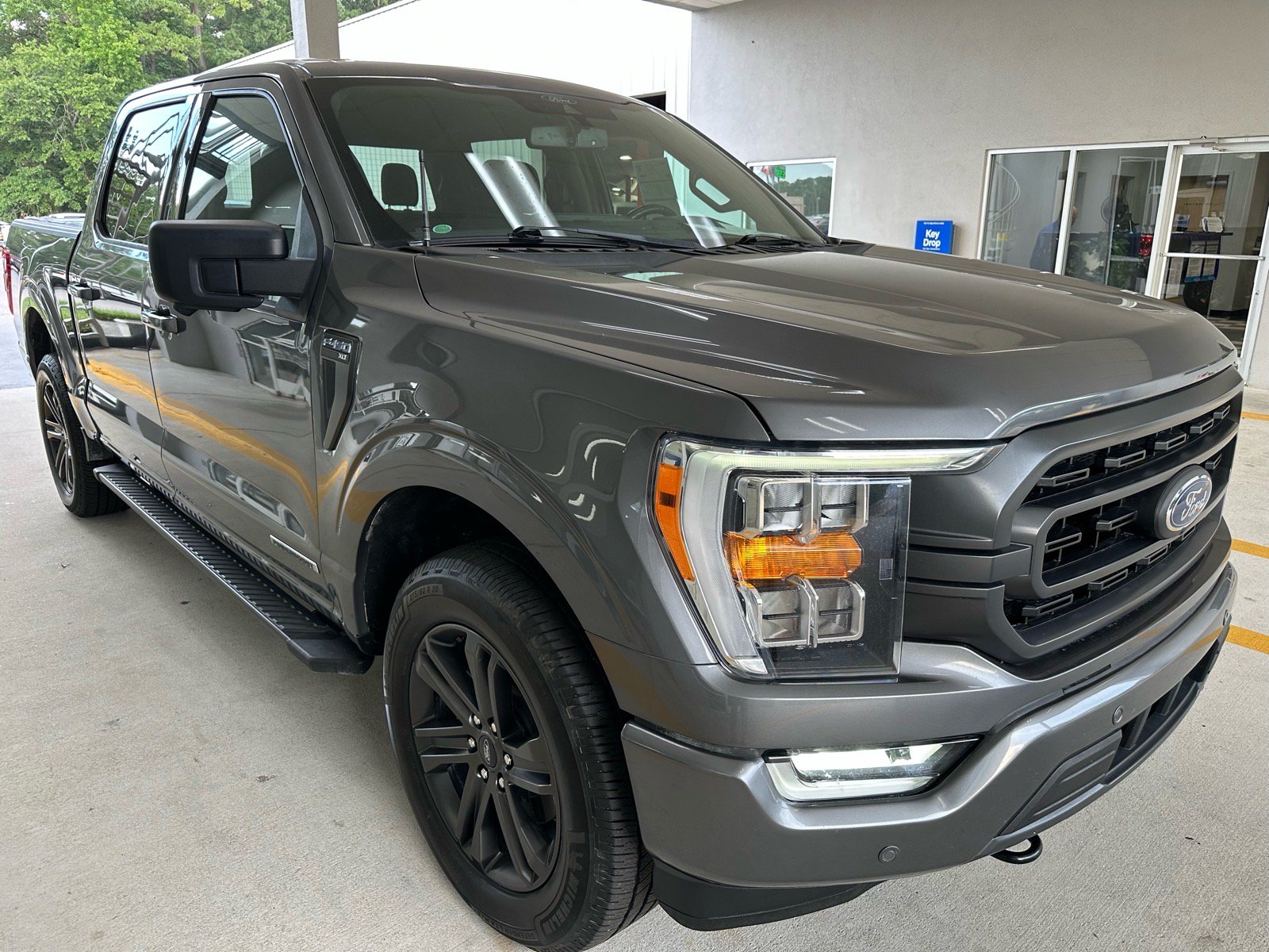 Certified 2022 Ford F150 XLT w/ Equipment Group 302A High AWD/4WD image 8
