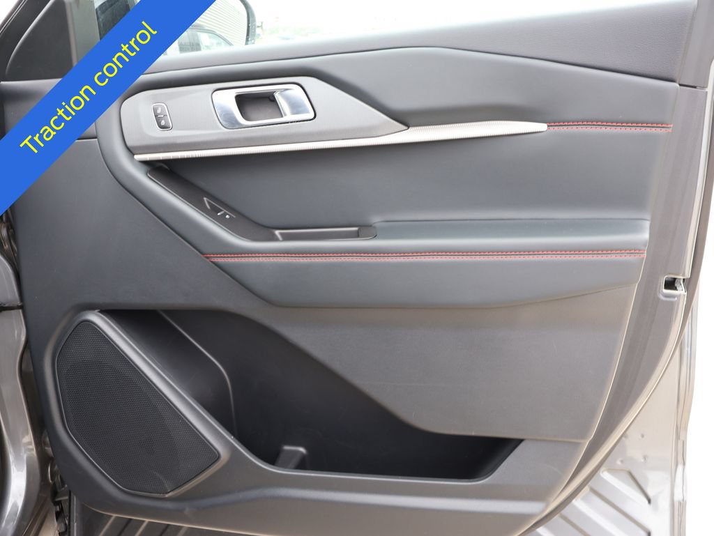 Certified 2025 Ford Explorer ST-Line w/ ST-Line Street Pack AWD/4WD image 9