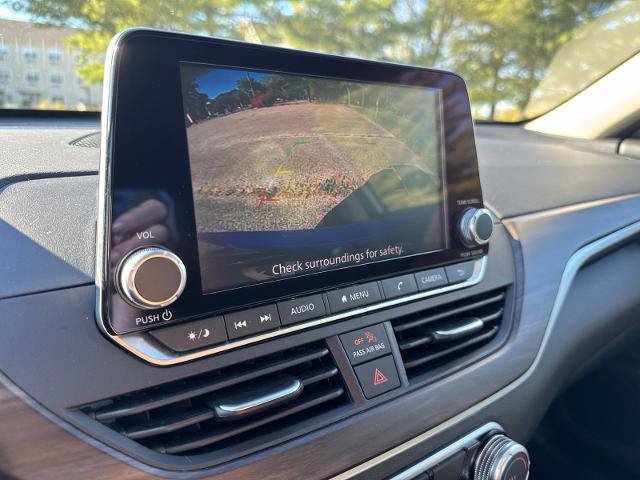 Used 2024 Nissan Altima 2.5 SV FWD image 6