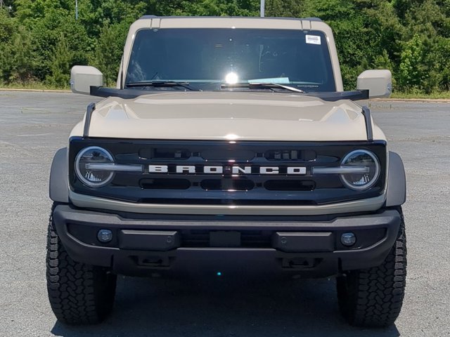 Certified 2025 Ford Bronco Outer Banks w/ Sasquatch Package AWD/4WD image 9