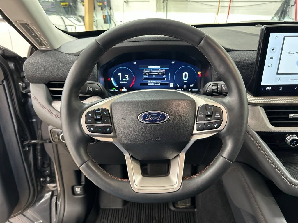 Certified 2025 Ford Explorer Active w/ Active Comfort Package AWD/4WD image 16