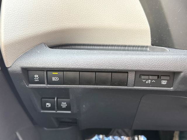 Used 2021 Toyota Sienna XLE AWD/4WD image 24