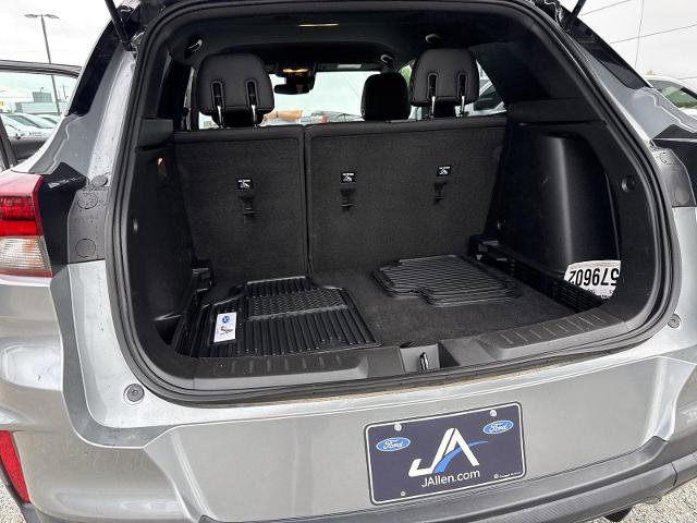 Used 2023 Chevrolet TrailBlazer RS AWD/4WD image 28