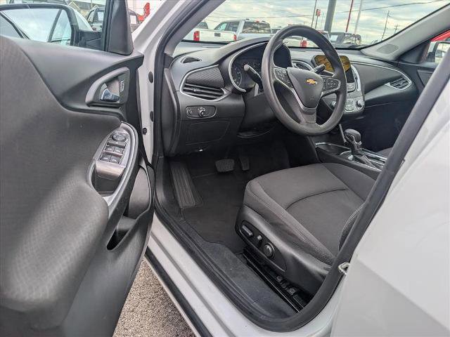 Used 2023 Chevrolet Malibu LT image 7