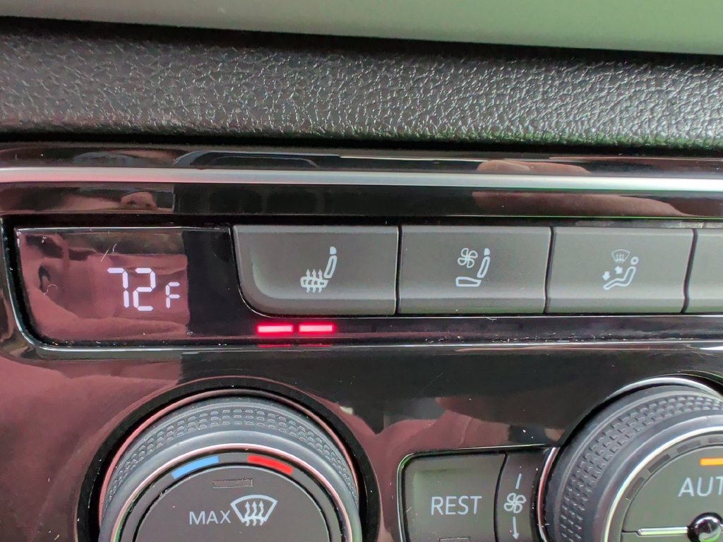 Used 2021 Volkswagen Atlas SEL Premium AWD/4WD image 23