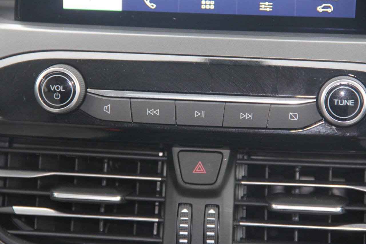 Certified 2025 Ford Escape Active image 44