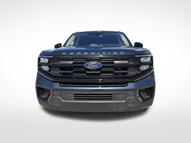 Certified 2025 Ford Expedition Active RWD image 3