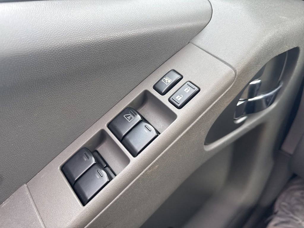 Used 2021 Nissan Frontier SV image 24