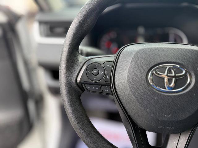 Used 2024 Toyota RAV4 LE image 9