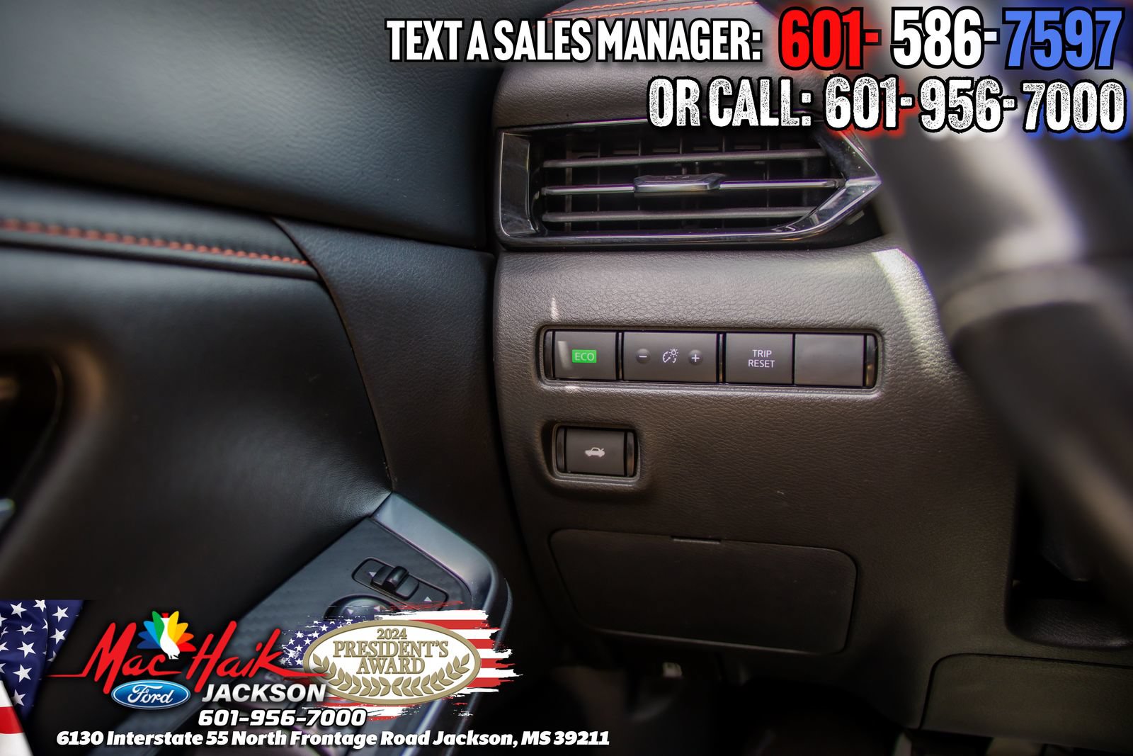 Used 2025 Nissan Sentra SR w/ SR Premium Package FWD image 19