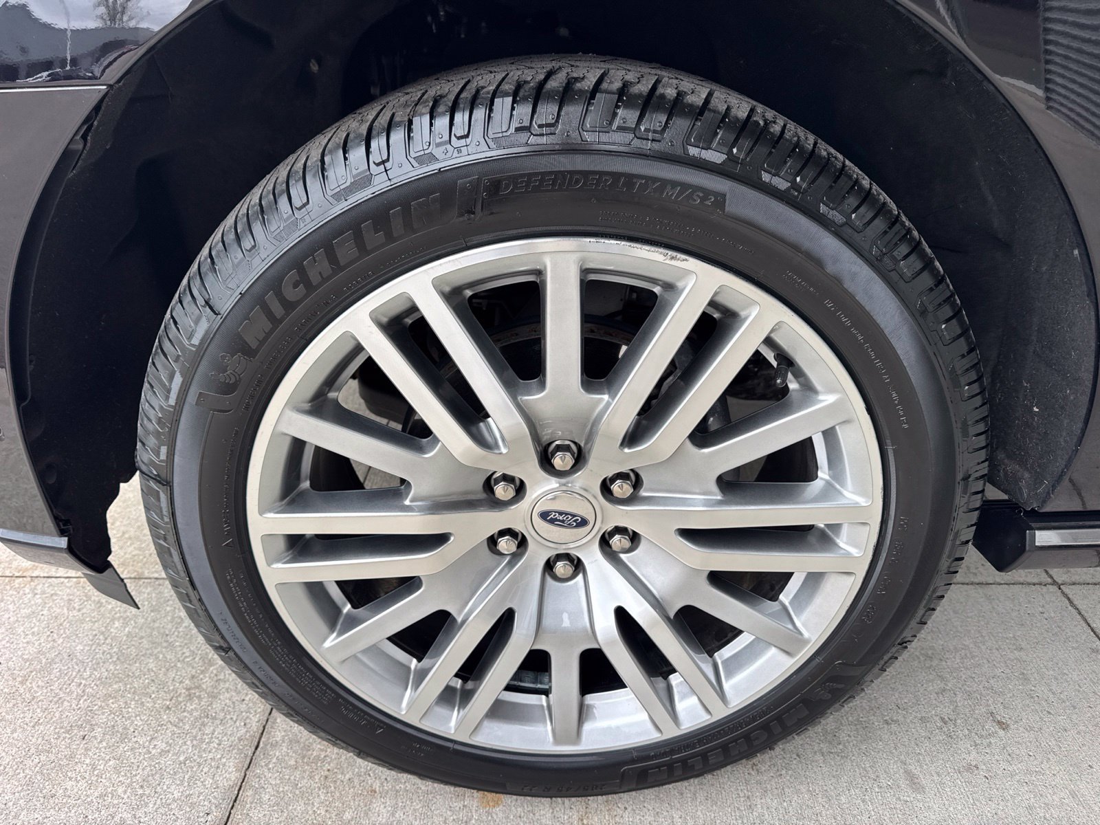 Certified 2024 Ford Expedition Platinum AWD/4WD image 19