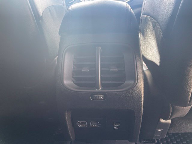 Used 2022 Jeep Cherokee Trailhawk w/ Trailer Tow Group AWD/4WD image 23