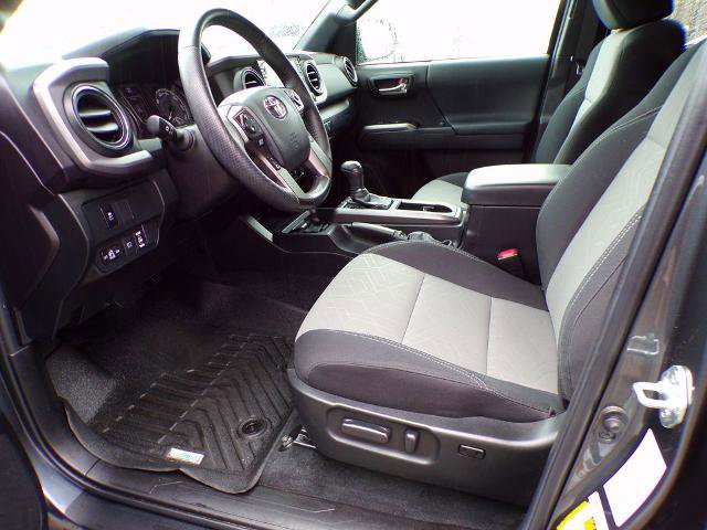 Used 2023 Toyota Tacoma TRD Sport w/ Technology Package AWD/4WD image 10