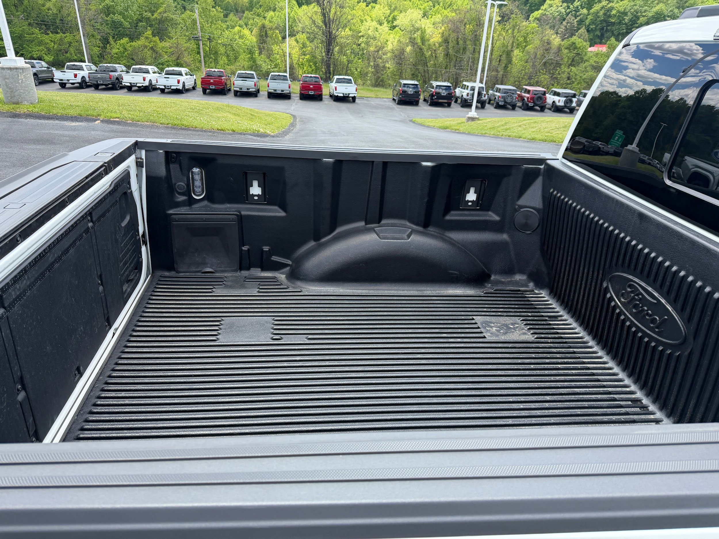 Certified 2024 Ford F150 Platinum w/ Equipment Group 703A Plus AWD/4WD image 14