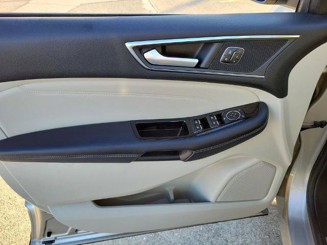 Certified 2018 Ford Edge Titanium w/ Equipment Group 301A image 23