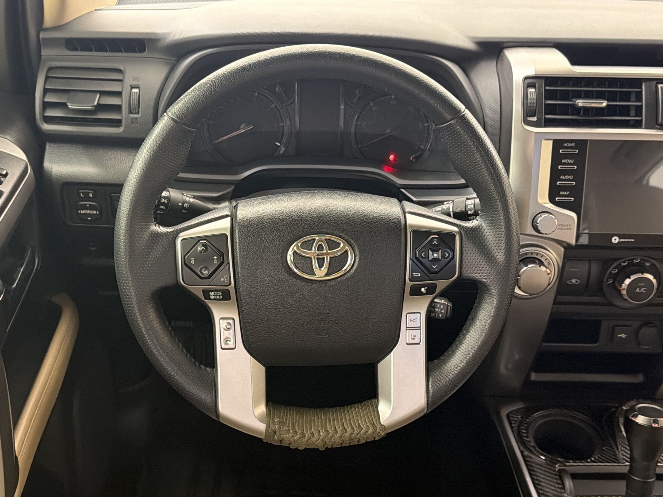 Used 2021 Toyota 4Runner SR5 Premium w/ Moonroof Package AWD/4WD image 11