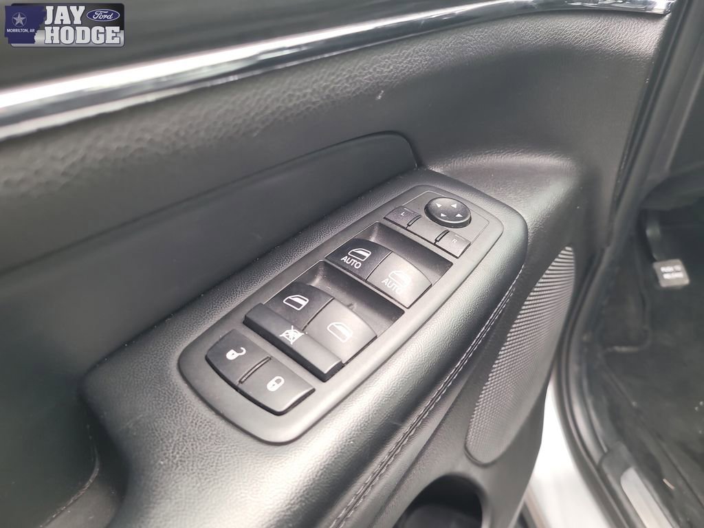 Used 2019 Jeep Grand Cherokee Limited image 12