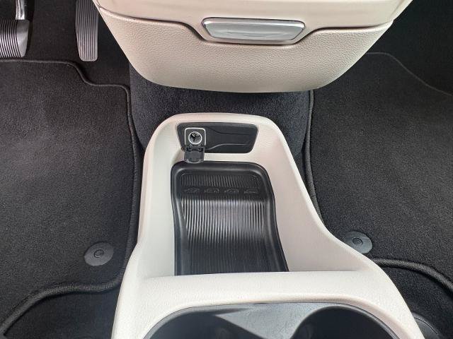 Used 2023 Chrysler Voyager LX FWD image 25