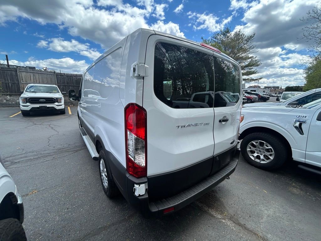 Certified 2024 Ford Transit 250 Low Roof w/ Exterior Upgrade Package RWD image 5