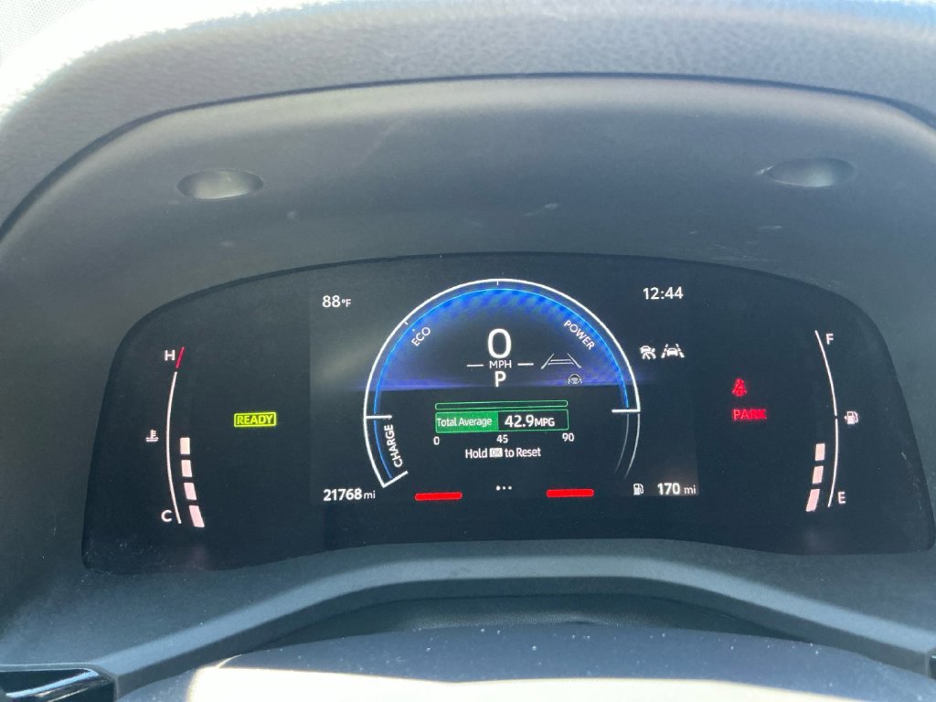 Used 2026 Toyota Camry SE w/ Multimedia Upgrade Package FWD image 19