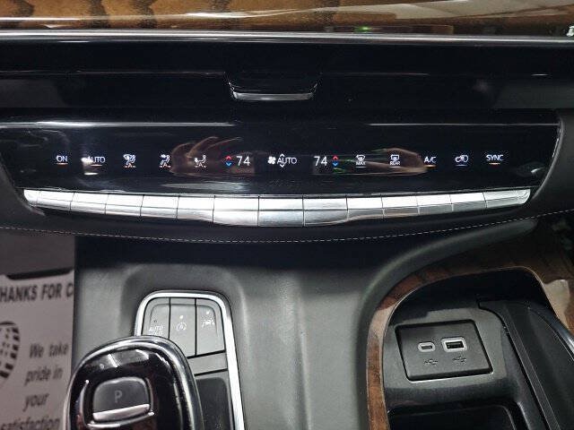 Used 2023 Cadillac Escalade ESV Premium Luxury Platinum AWD/4WD image 16