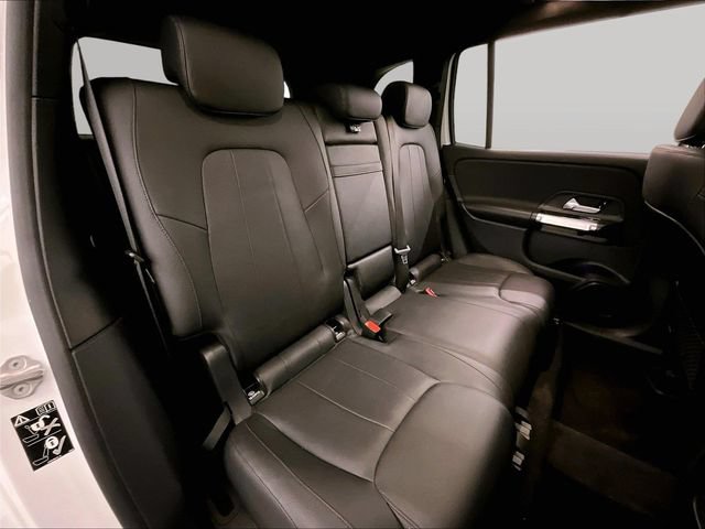 Used 2022 Mercedes-Benz GLB 250 4MATIC image 26
