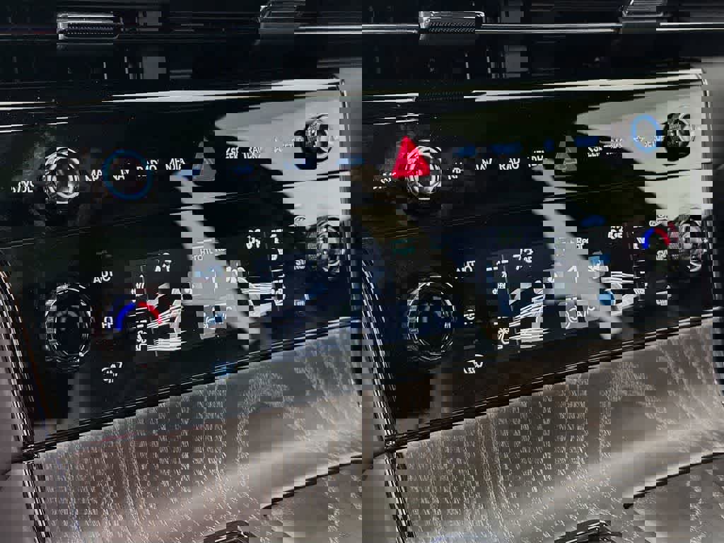 Used 2026 Genesis G80 3.5T Prestige image 21