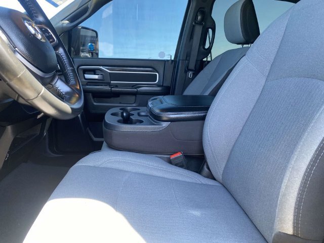 Used 2024 RAM 2500 Big Horn AWD/4WD image 15