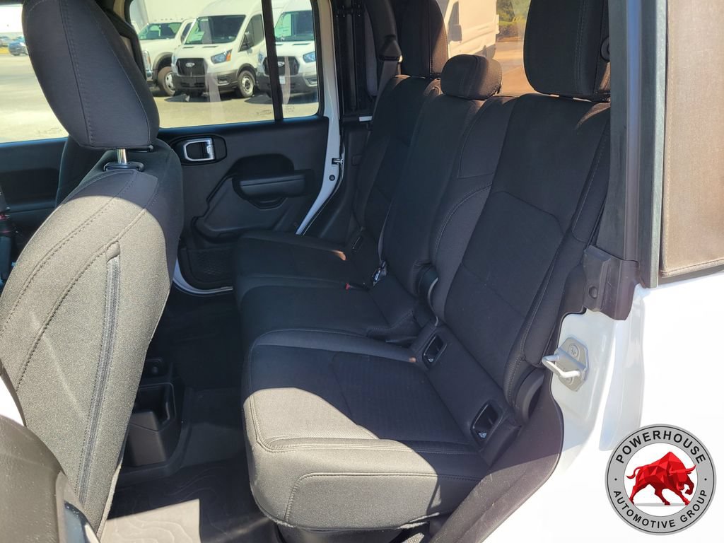 Used 2022 Jeep Gladiator Sport AWD/4WD image 17