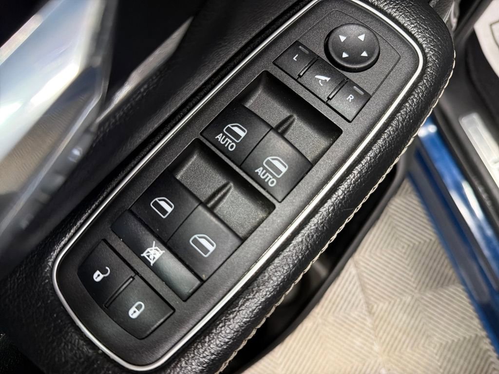 Used 2022 RAM 1500 Laramie w/ Sport Appearance Package image 17